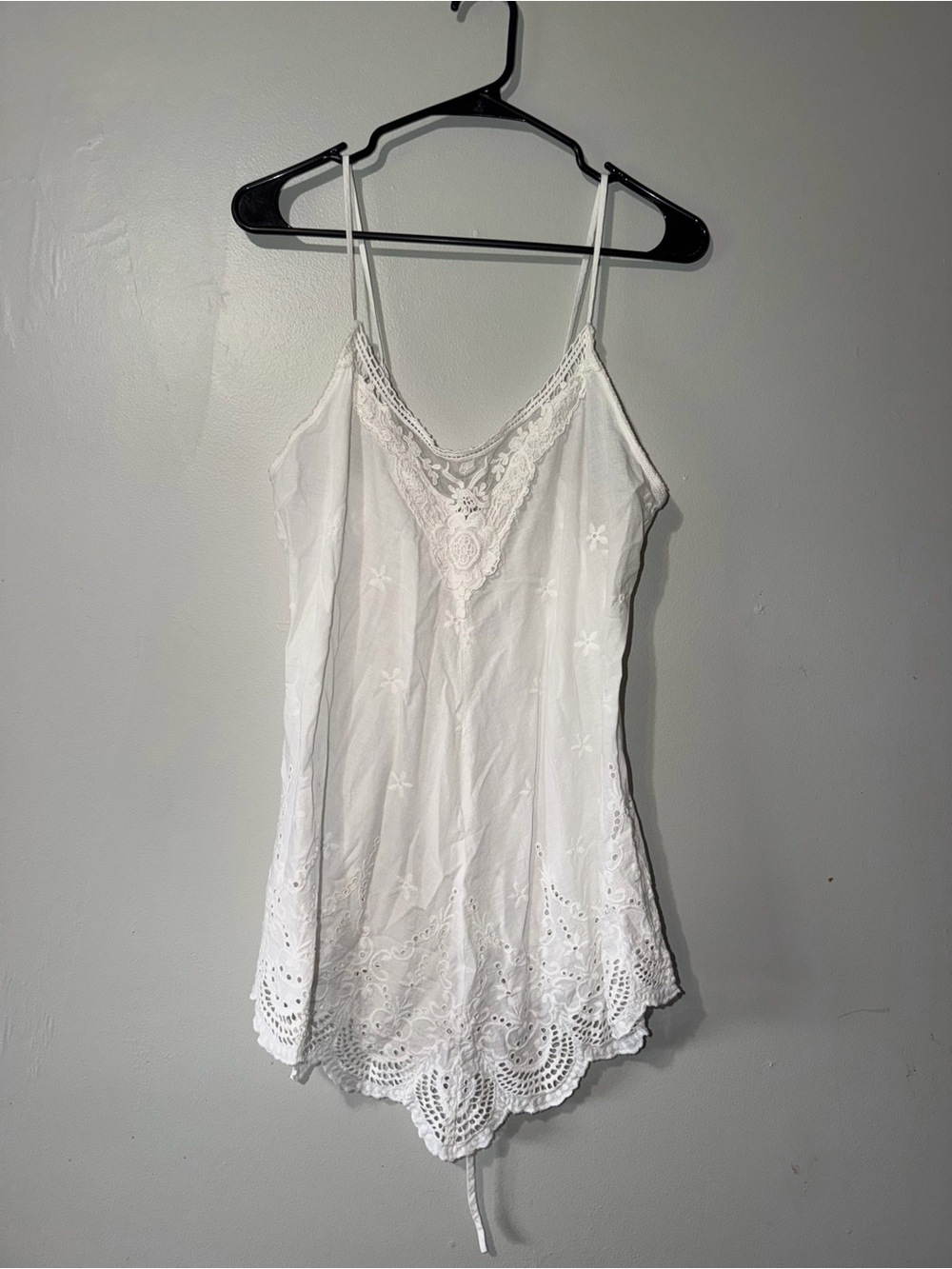 In Bloom white lace-trim cami